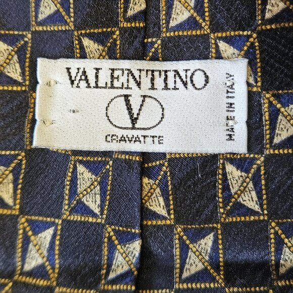 Valentino 100% Silk Handmade Tie - Picture 11 of 13